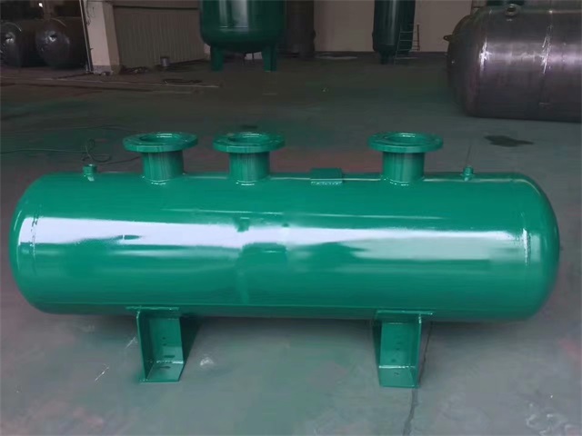 1679991473376569.jpeg 邹平邹平邹平蒸汽分气缸1.jpeg